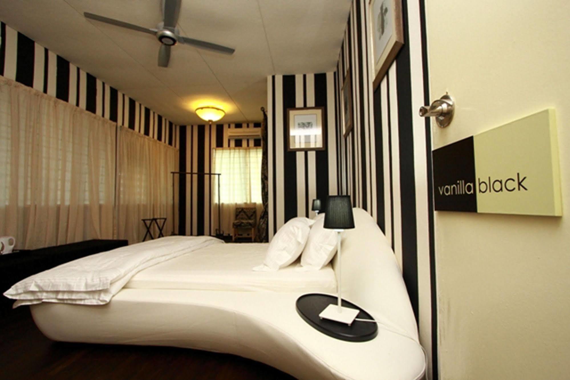 Chymes Hotel Tanjung Bungah  Exterior foto